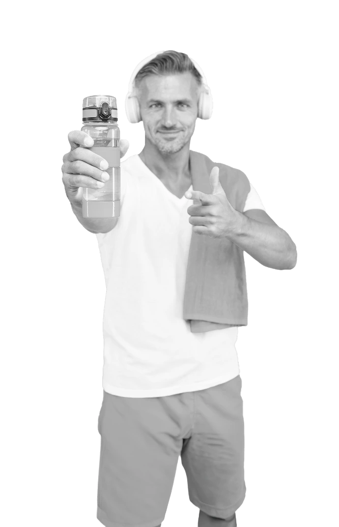 Sportlerin entspannt sich: Optimale Regeneration und Wiederauffüllung der Energiespeicher nach dem Sport